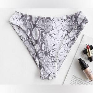 Zaful High Waisted Animal Print Snakeskin Bikini Swimsuit Bottom Size M